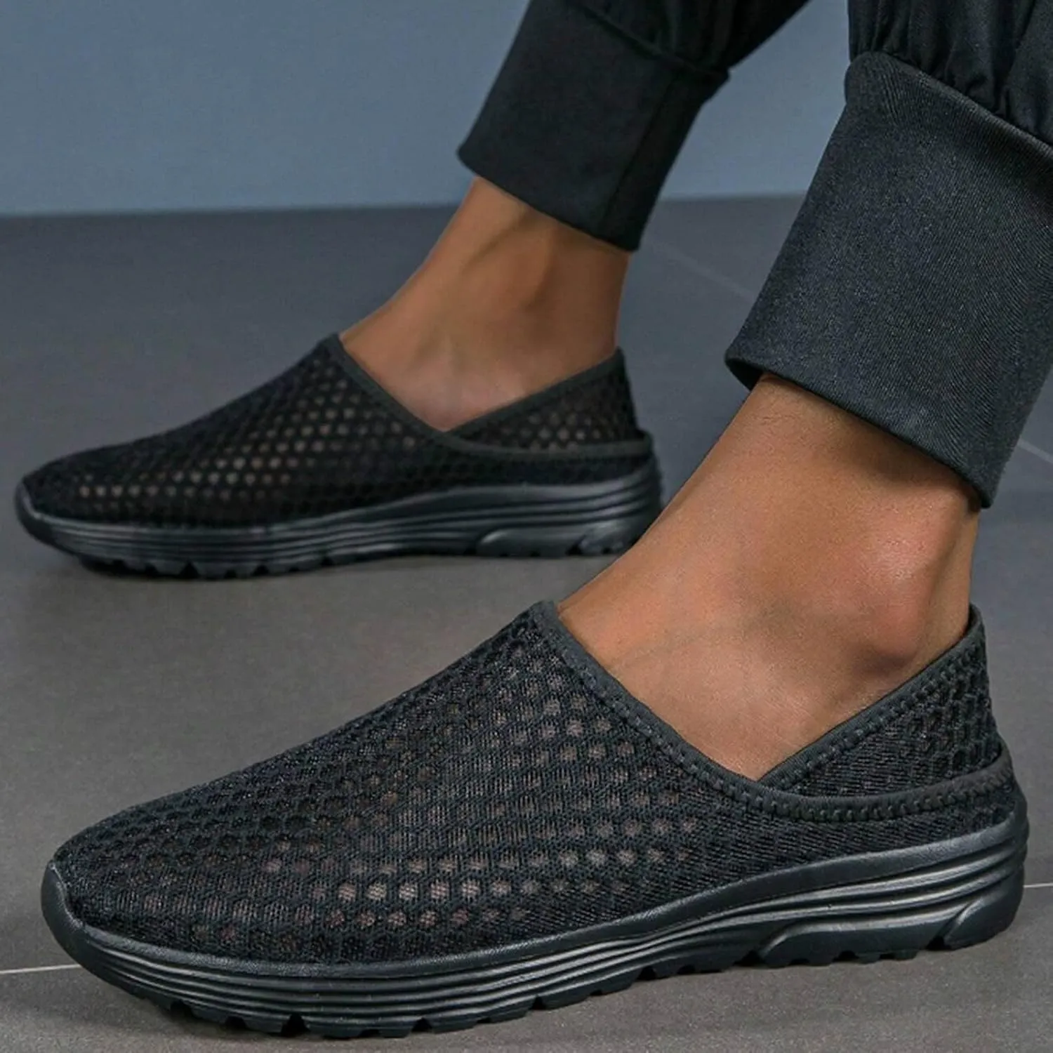 Mens Loafers & Slip-Ons Men's and Women's Lazy Slip-On Shoe Breathable Semi Casual Sports Shoes