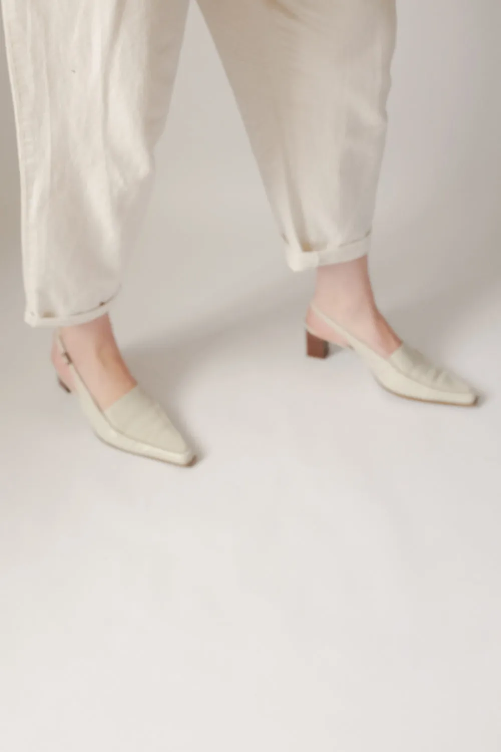 POINTY CREAM SLING BACK MULES 39 40