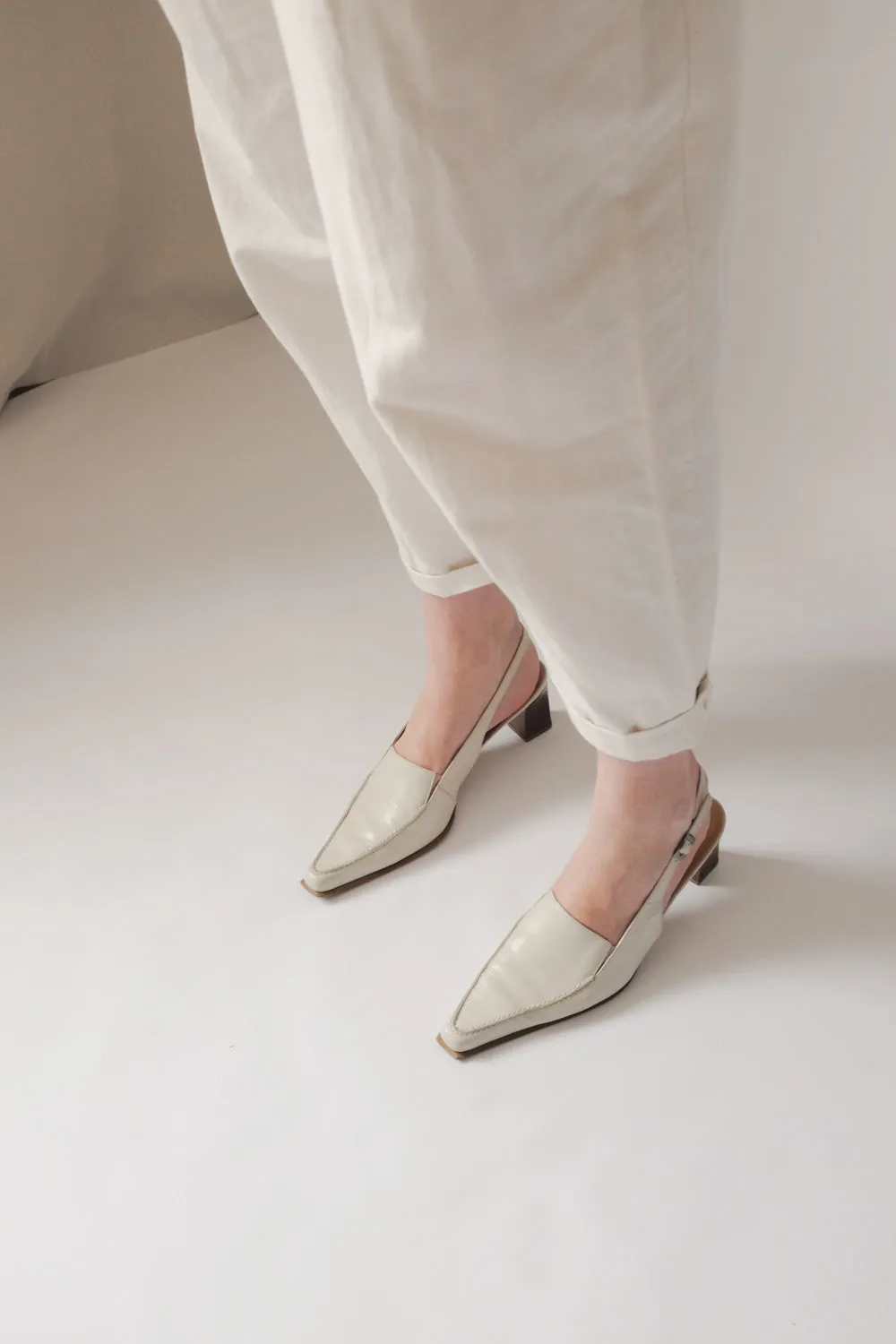 POINTY CREAM SLING BACK MULES 39 40